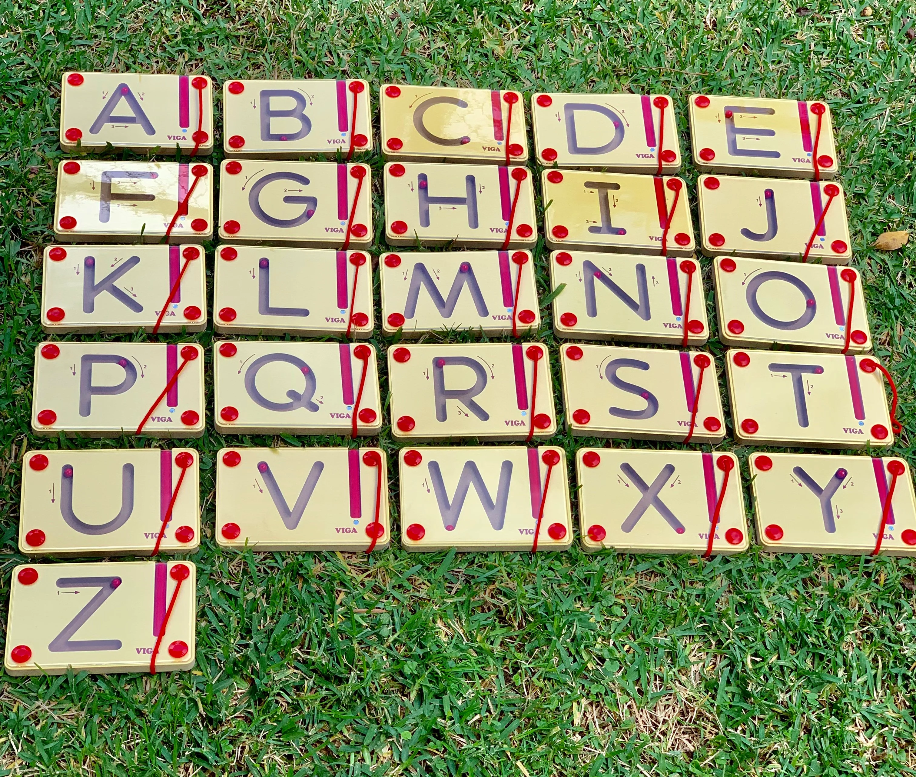 VIGA Magnetic Tracing Upper Case Letters - Image 3